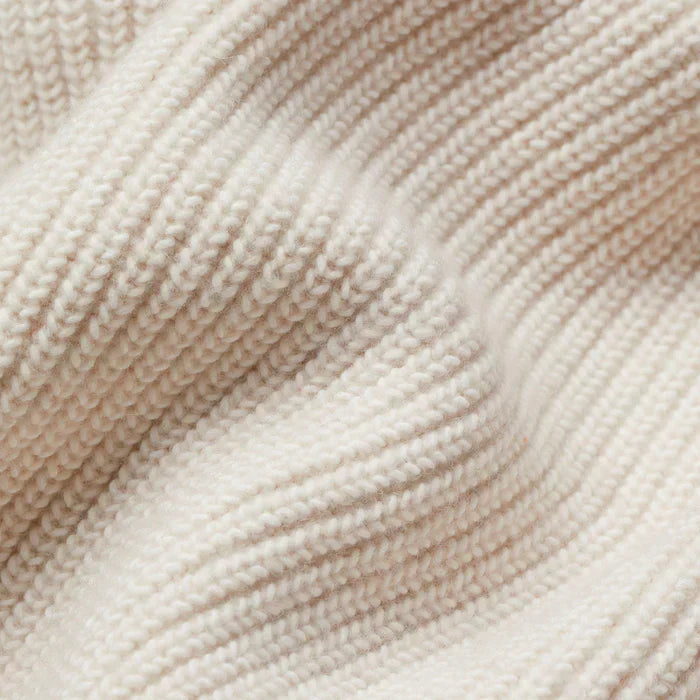 Yenna – Knitted Cardigan with Pockets