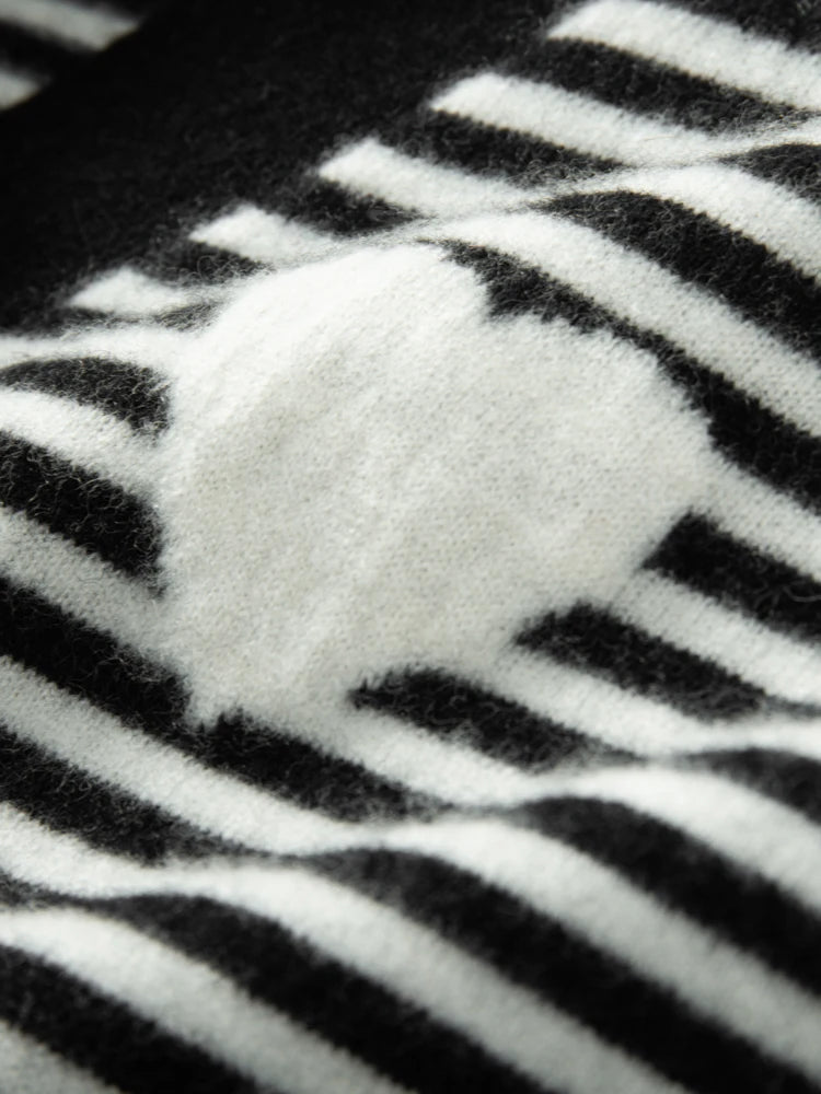 CASHMERE HEART CARDIGAN