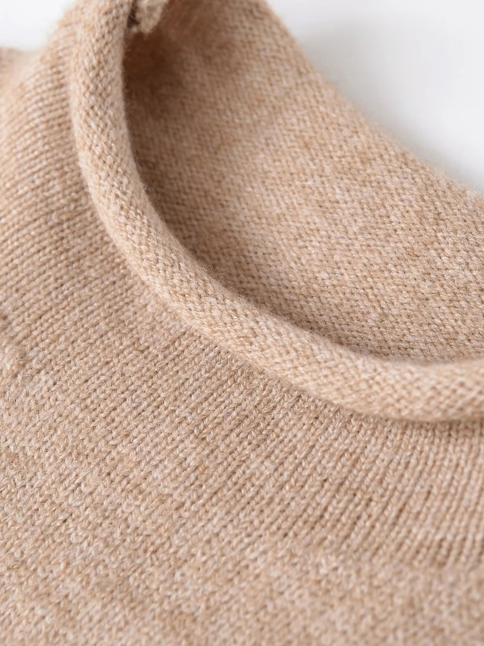 SHORT SLEEVE MOCK NECK KNIT TOP